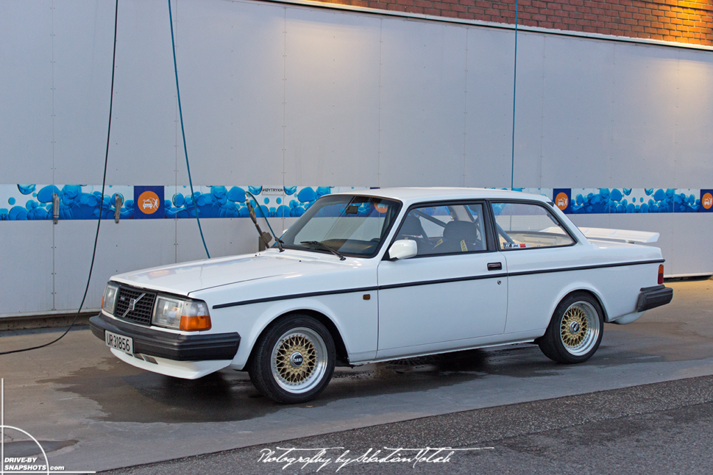 Volvo 242 Turbo Drive-by Snapshots by Sebastian Motsch