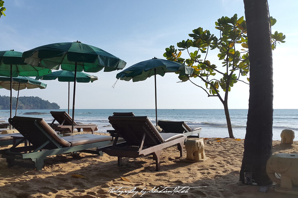 Thailand Baankhaolak Resort Beach Scene Photo by Sebastian Motsch