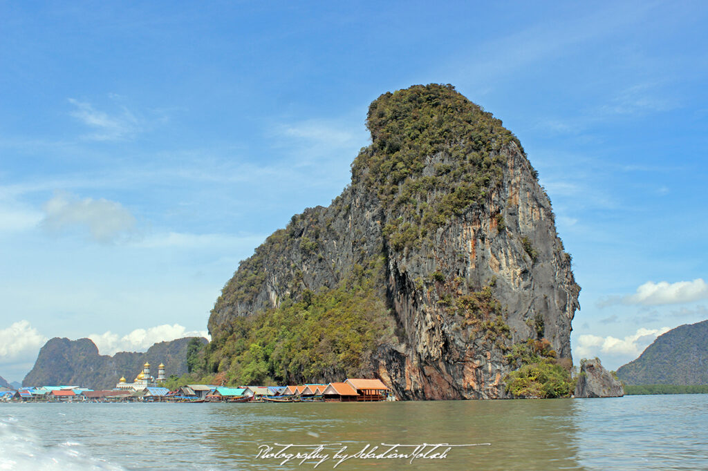 Thailand Panyee Island Mountain Photo by Sebastian Motsch