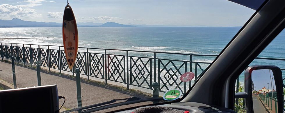 Mercedes-Benz W903 Plage du Sud Biarritz France by Sebastian Motsch