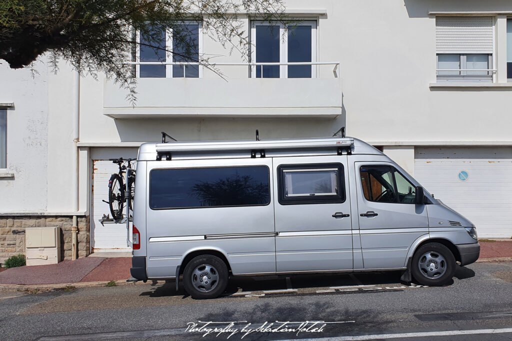 Mercedes-Benz W903 in Biarritz France by Sebastian Motsch