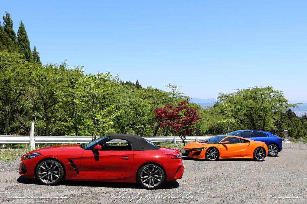 Honda NS-X and BMW Z4 at Mount Hakone Turnpike Japan by Sebastian Motsch