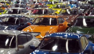 Colourful Minichamps Porsche 911 Turbo Photography by Sebastian Motsch