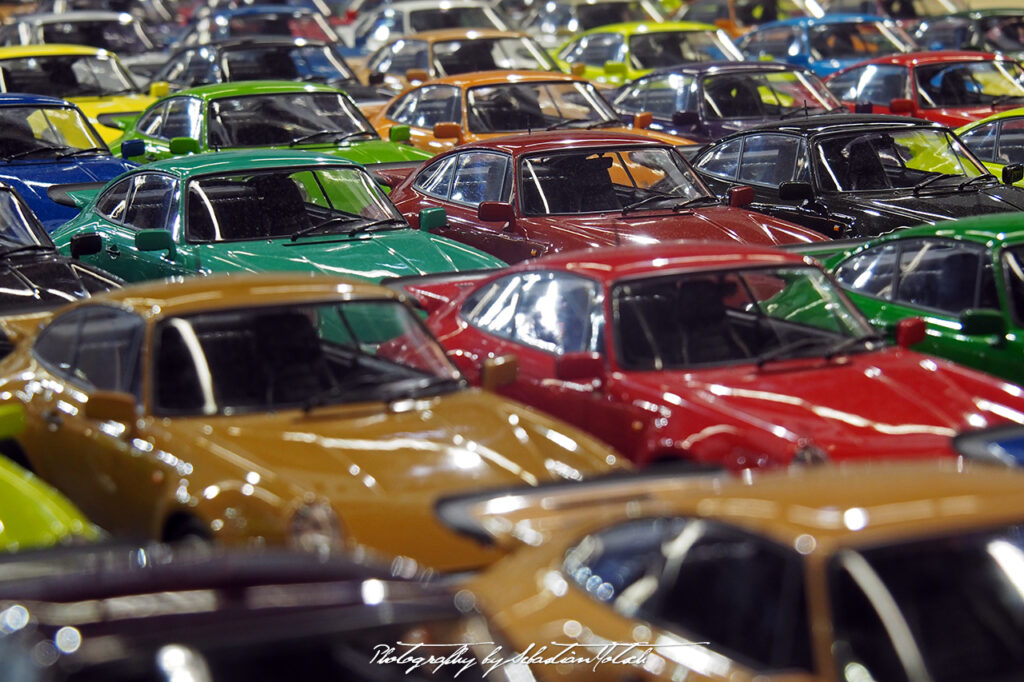 Colourful Minichamps Porsche 911 Turbo Photography by Sebastian Motsch