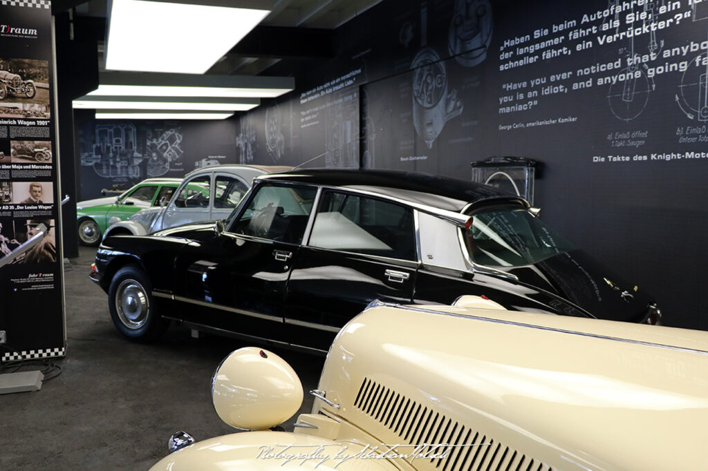 Großglockner Museum Citroen 15CV TA DS by Sebastian Motsch