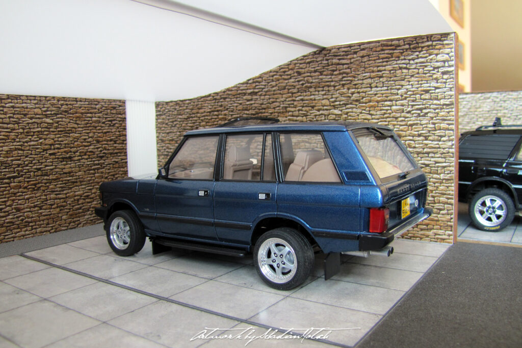 Range Rover Mk1 Vogue Scale Model by Sebastian Motsch