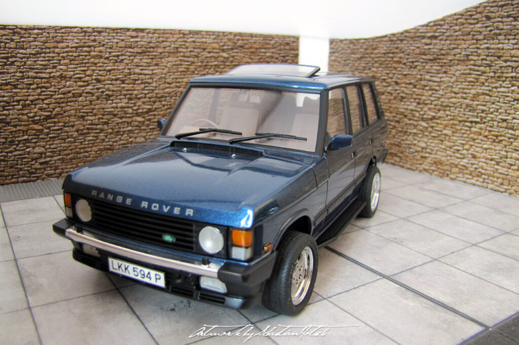 Range Rover Mk1 Vogue Scale Model by Sebastian Motsch