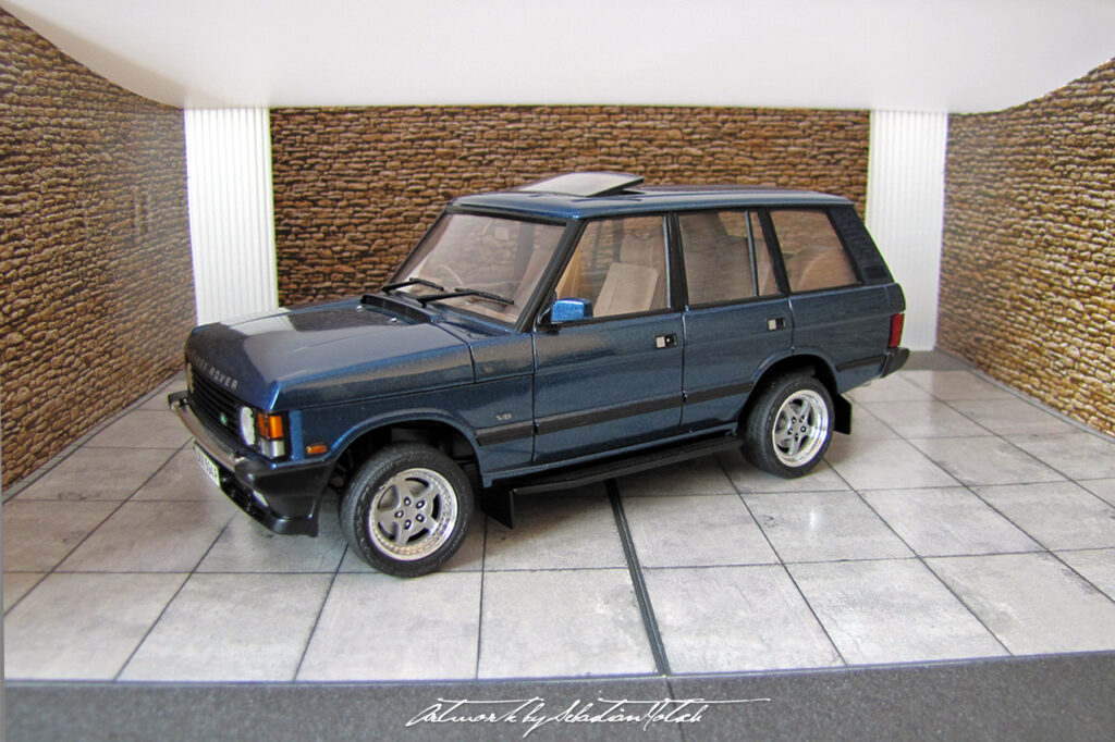 Range Rover Mk1 Vogue Scale Model by Sebastian Motsch