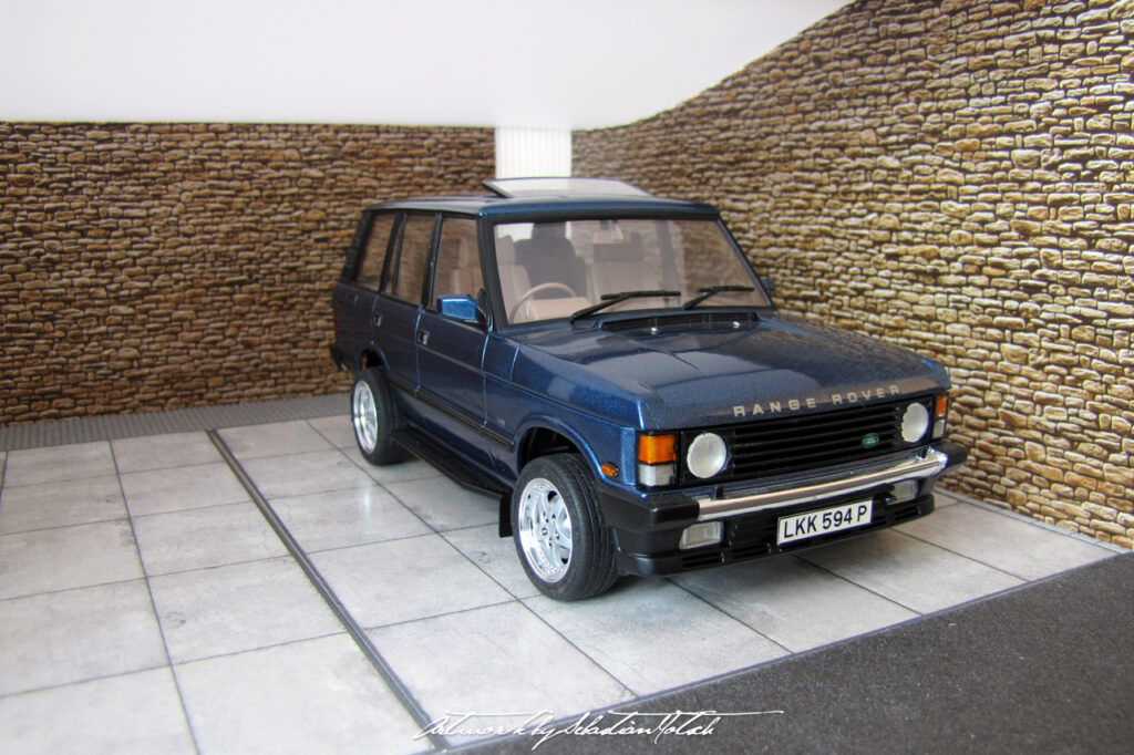 Range Rover Mk1 Vogue Scale Model by Sebastian Motsch