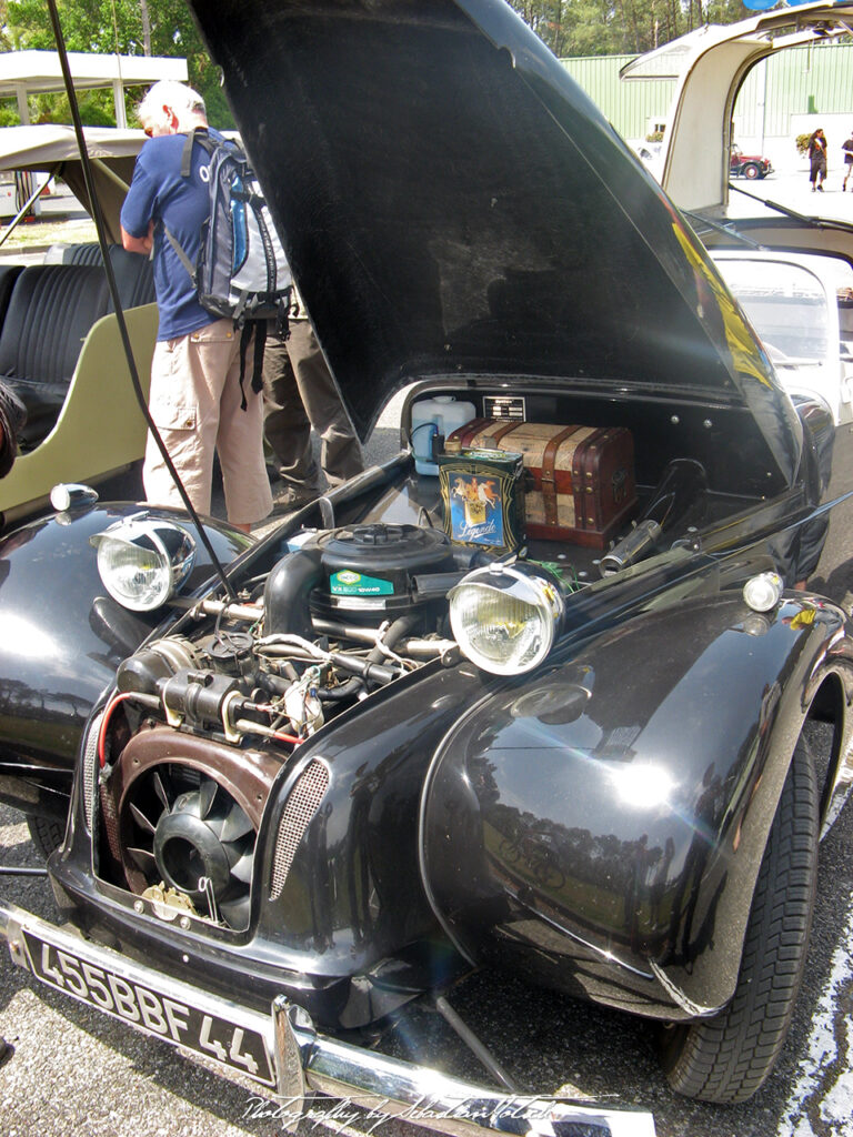 Citroen 2CV Burton Roadster Photo by Sebastian Motsch